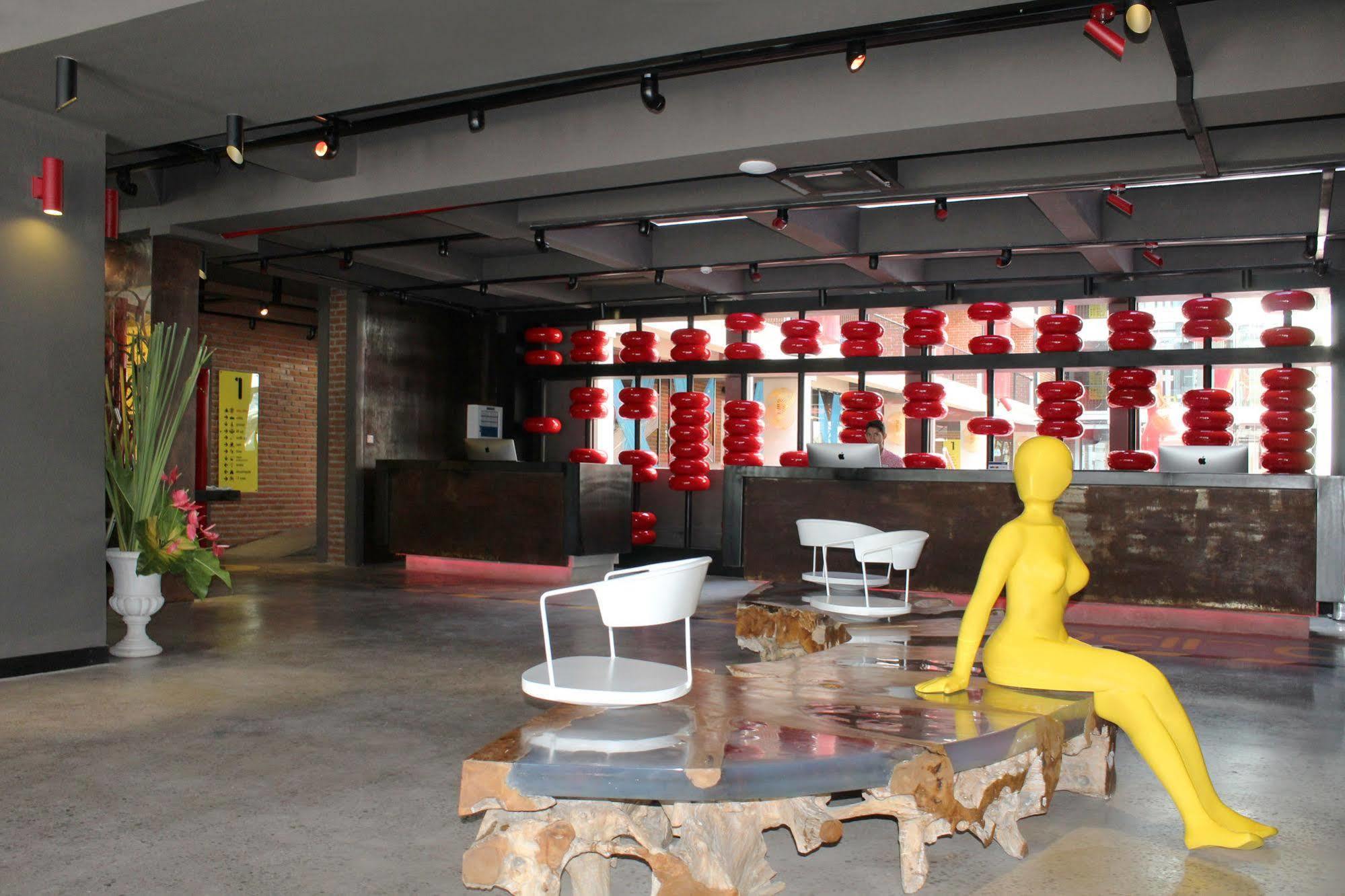 Viva Dash Hotel Seminyak מראה חיצוני תמונה